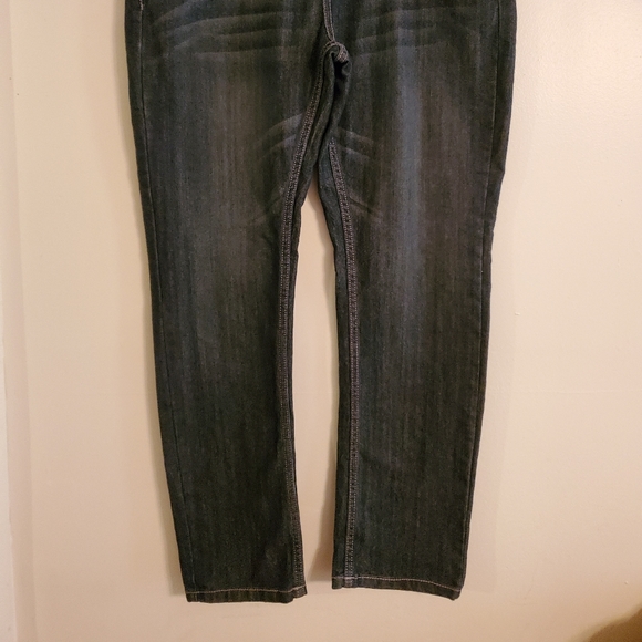 Jeans - Picture 4 of 5